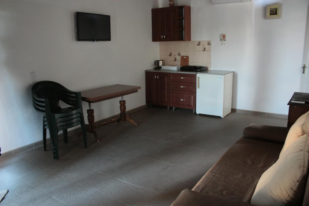 Akvitaniya Mini-Hotel Zatoka Εξωτερικό φωτογραφία