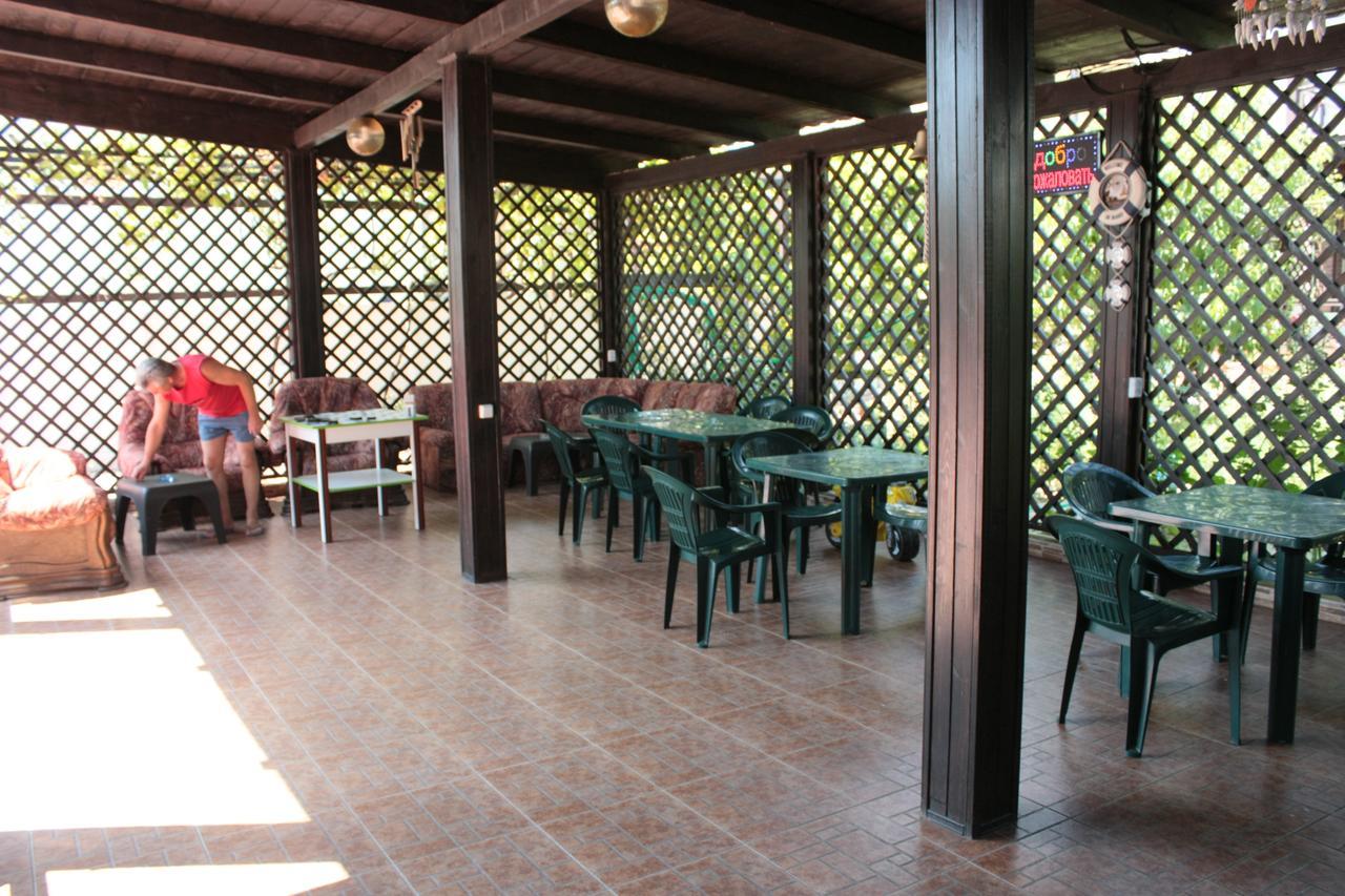 Akvitaniya Mini-Hotel Zatoka Εξωτερικό φωτογραφία